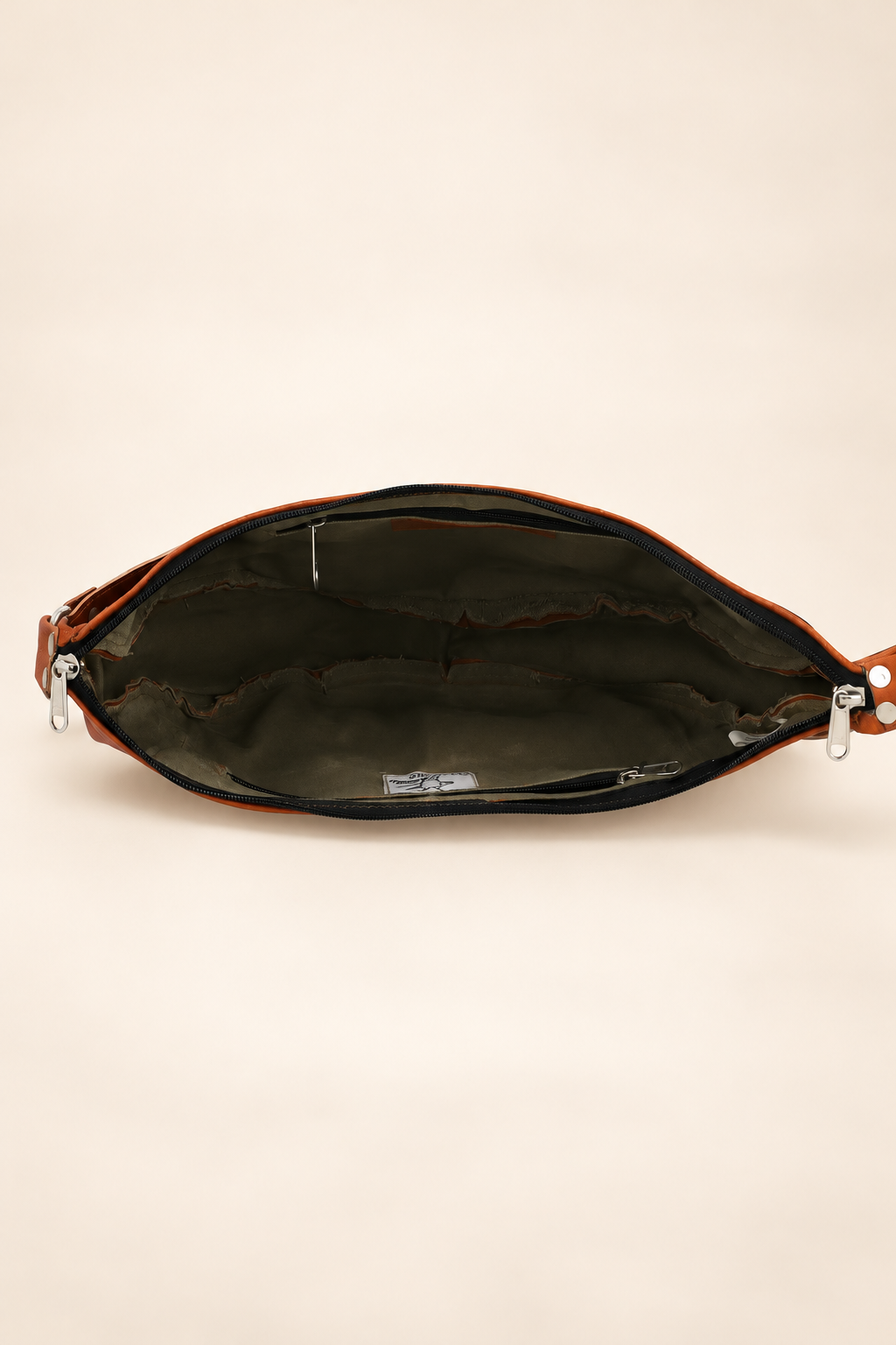 Mira | Half Moon Leather Shoulder Bag | EL VEENU