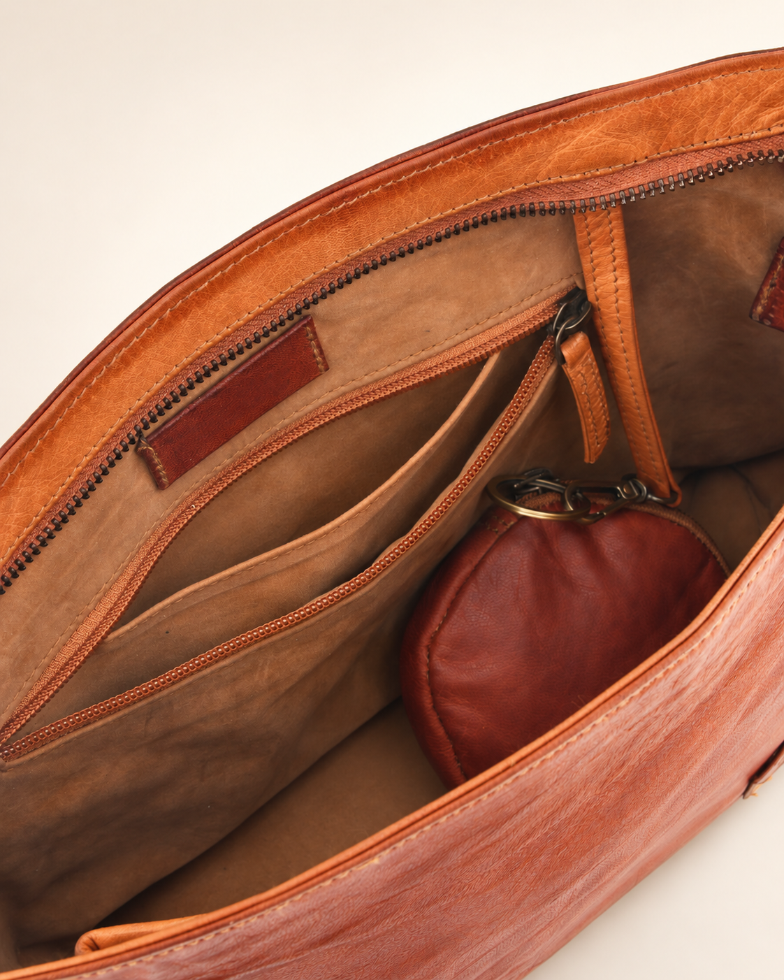 Nova Flat Bag 13" | Leather Shoulder & Crossbody Bag | EL VEENU